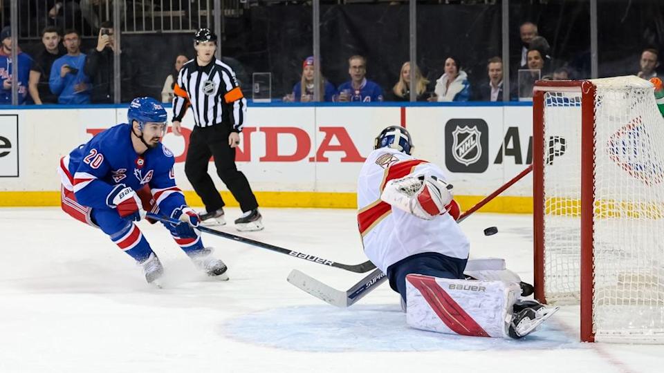 Rangers Chris Kreider goal blue shirt Panthers