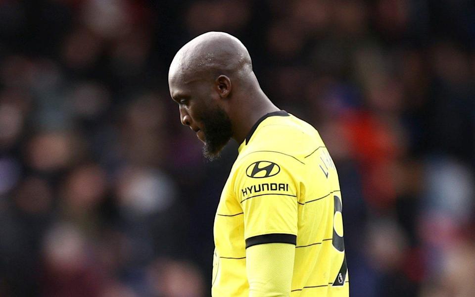 Romelu Lukaku of Chelsea leaves the pitch at half time during the Premier League match between Crystal Palace and Chelsea at Selhurst Park on February 19, 2022 in London, England