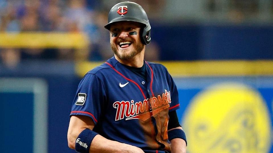 Josh Donaldson Twins laughing solo