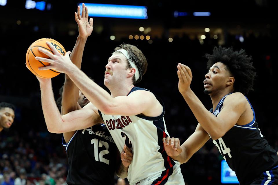 Gonzaga forward Drew Timme goes for two of his game-high 32 points in the Zags' first-round win over Georgia State.