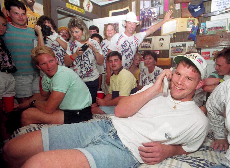 Tim Isbell's photo of Brett Favre getting the call he'd been selected by the Atlanta Falcons in 1991 has become one of the NFL draft's most iconic images. (Tim Isbell/Biloxi Sun Herald/Tribune News Service via Getty Images)