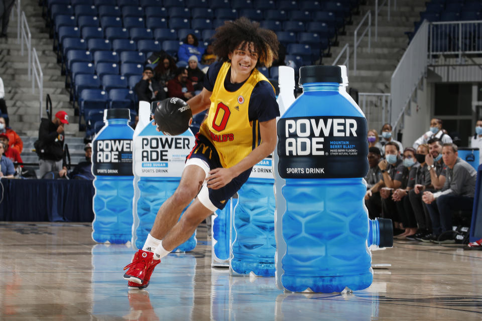 Anthony Black competes in the McDonald's All-American Game skill competition during the Powerade Jam Fest at the Wintrust Arena in Chicago on March 28, 2022. (Brian Spurlock/Icon Sportswire via Getty Images)