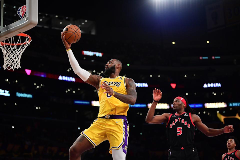 Lakers forward LeBron James (6) challenged for the NBA scoring title, a rare feat for a player in his 19th season.