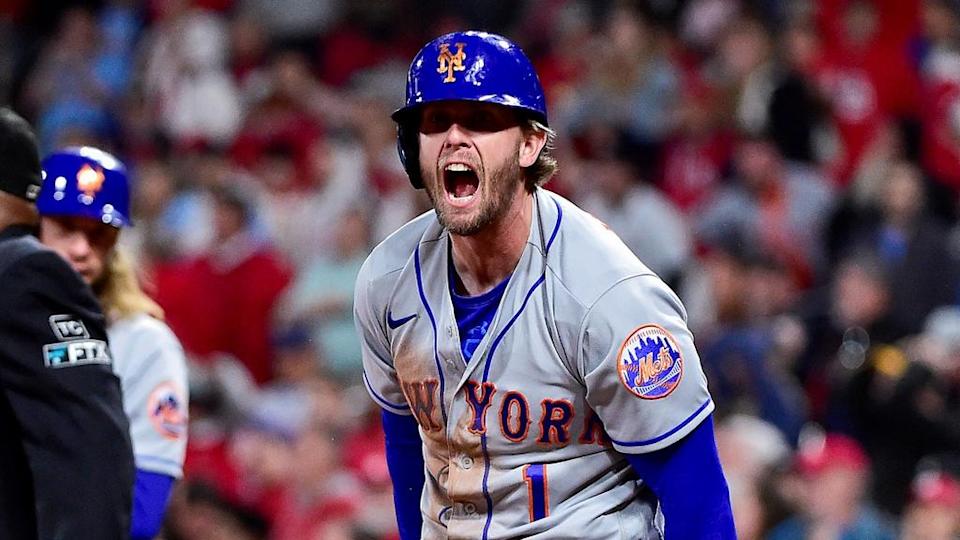 Jeff McNeil hyped after scoring run in ninth inning in St. Louis grey uniforms