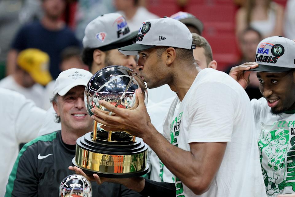 Boston Celtics big man Al Horford kisses the Eastern Conference championship trophy after defeating the Miami Heat to advance to the NBA Finals. (Andy Lyons/Getty Images)