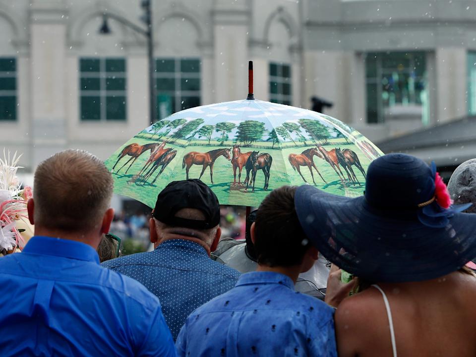 kentucky derby blocked view