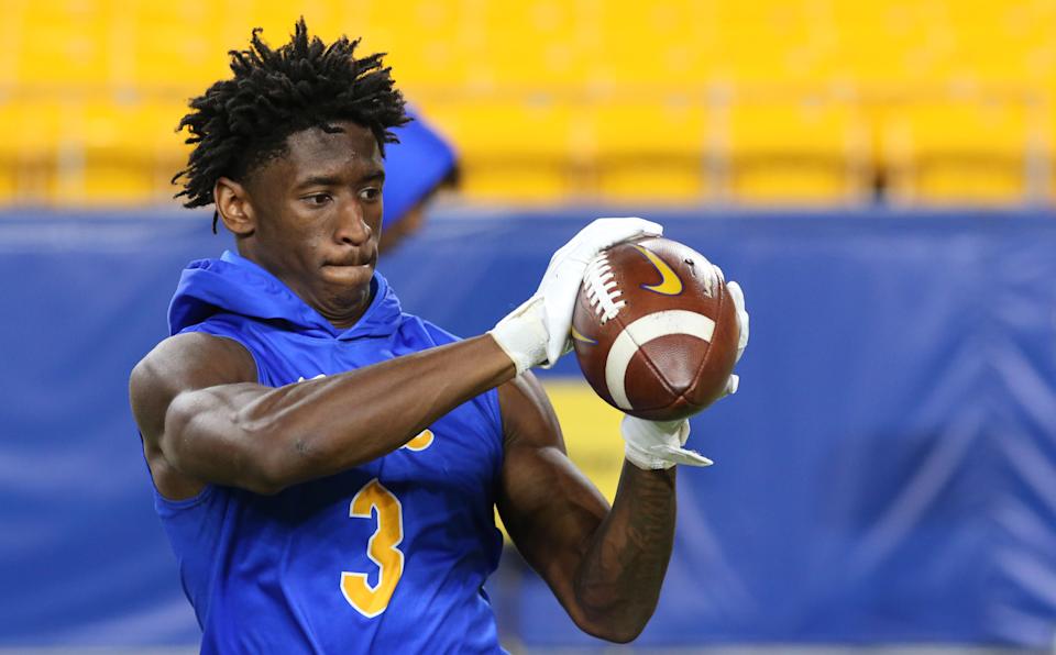 Nov 11, 2021; Pittsburgh, Pennsylvania, USA; Pittsburgh Panthers wide receiver Jordan Addison (3) warms up before a game against the North Carolina Tar Heels at Heinz Field. Mandatory Credit: Charles LeClaire-USA TODAY Sports