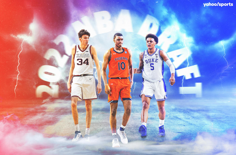 Making the case for the No. 1 pick in the 2022 NBA draft between Gonzaga center Chet Holmgren, Auburn forward Jabari Smith and Duke forward Paolo Banchero. (Graphic by Amber Matsumoto/Yahoo Sports)