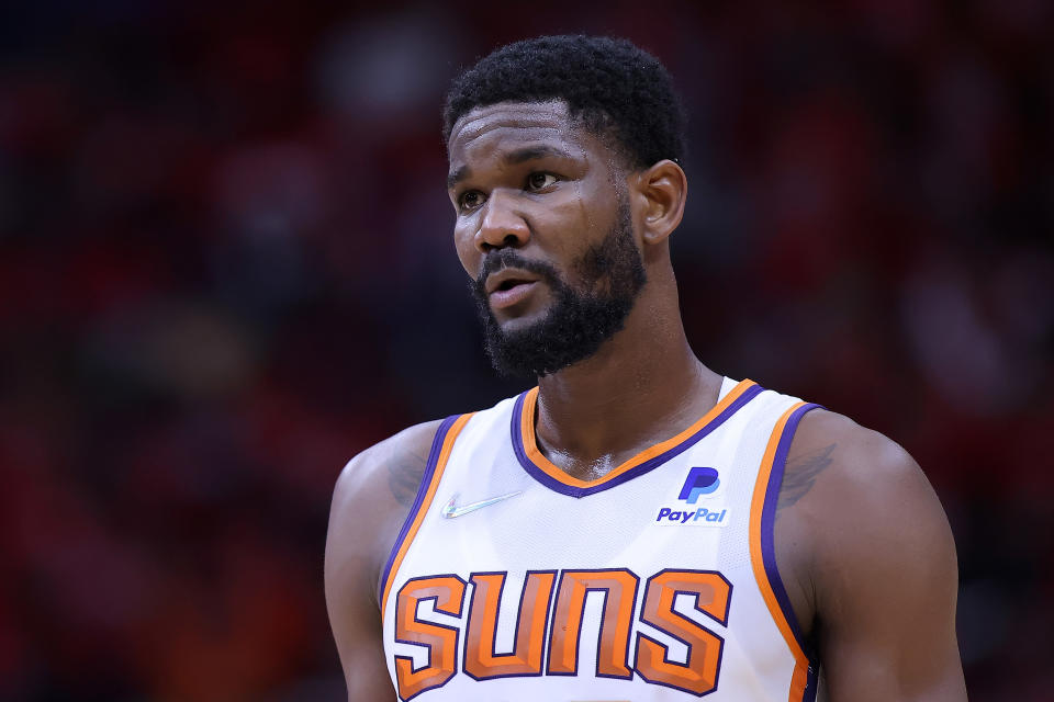 NEW ORLEANS, LOUISIANA - APRIL 22: Deandre Ayton #22 of the Phoenix Suns reacts against the New Orleans Pelicans during Game Three of the Western Conference First Round NBA Playoffs at the Smoothie King Center on April 22, 2022 in New Orleans, Louisiana. NOTE TO USER: User expressly acknowledges and agrees that, by downloading and or using this Photograph, user is consenting to the terms and conditions of the Getty Images License Agreement. (Photo by Jonathan Bachman/Getty Images)