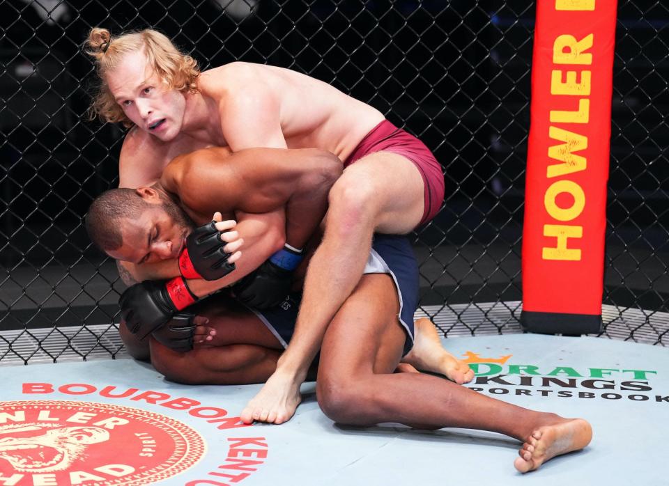 Dana White's Contender Series fight between Anton Turkalj and Acacio dos Santos.