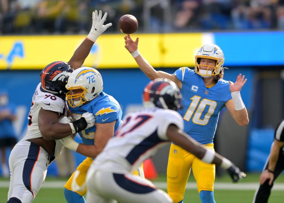 12. Chargers (15): Justin Herbert's 35 TD passes are a single-season record for an organization that has featured John Hadl, Dan Fouts, Drew Brees and Philip Rivers under center.