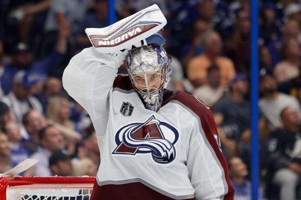 Stanley Cup-winning goaltender Darcy Kuemper was signed by the Washington Capitals.