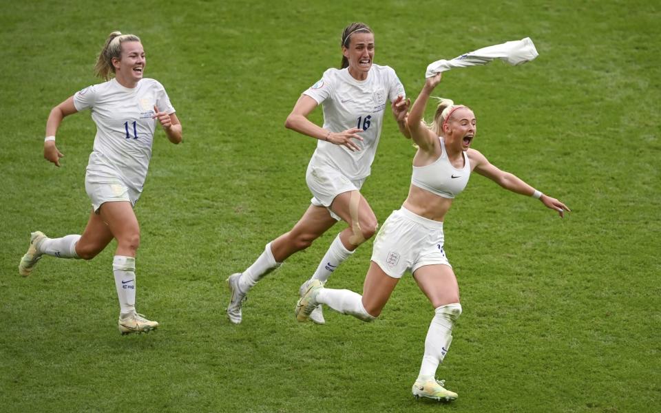 Chloe Kelly's sports bra celebration: USA legend Brandi Chastain hails England's hero - GETTY IMAGES