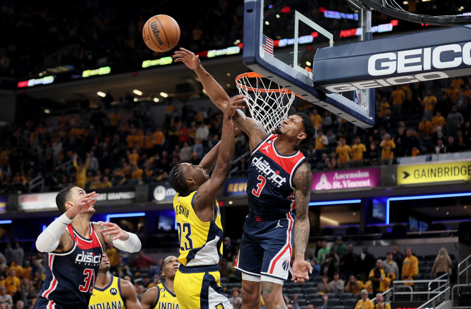 Bradley Beal of the Washington Wizards blocks the shot of Aaron Nesmith of the Indiana Pacers in the Wizards' win on Wednesday night. (Photo by Andy Lyons/Getty Images)