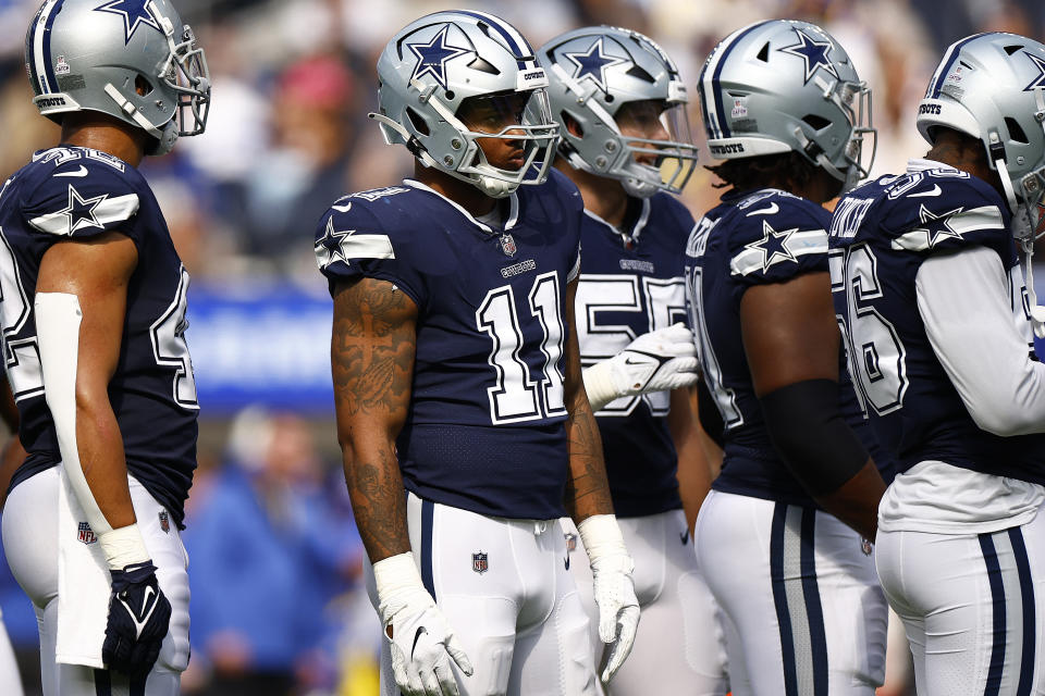 INGLEWOOD, CALIFORNIA - OCTOBER 09: Micah Parsons #11 of the Dallas Cowboys at SoFi Stadium on October 09, 2022 in Inglewood, California. (Photo by Ronald Martinez/Getty Images)