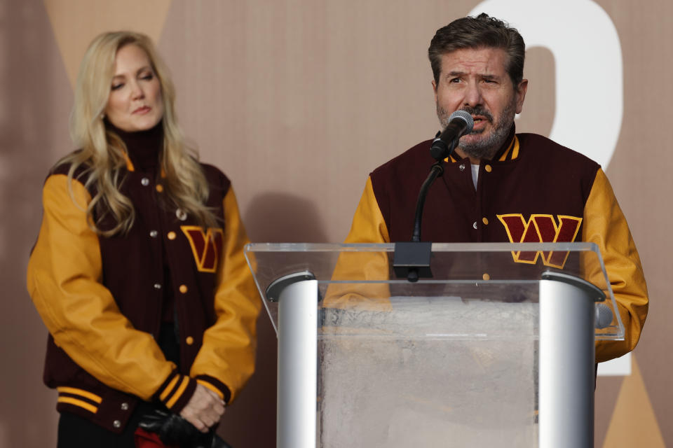 Thursday's extensive ESPN report on Daniel Snyder's increasingly cornered behavior spoke volumes about the rest of the NFL's team owners, too. (Geoff Burke-USA TODAY Sports)