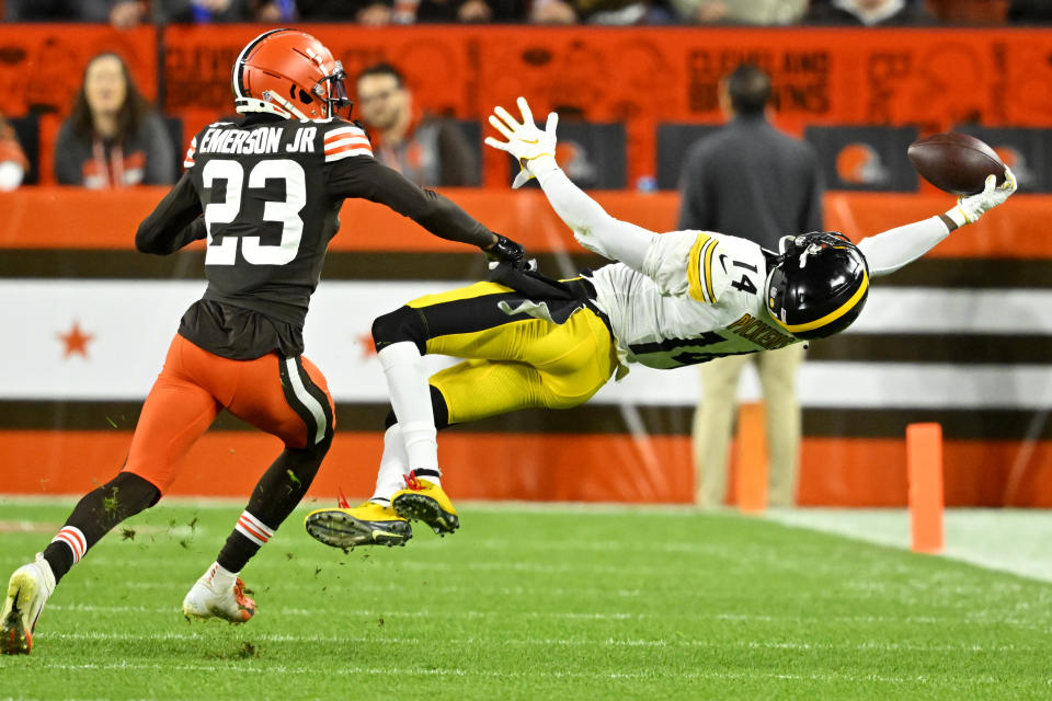 George Pickens' highlight-reel grab against the Browns is so much more than one play. (AP Photo/David Richard)