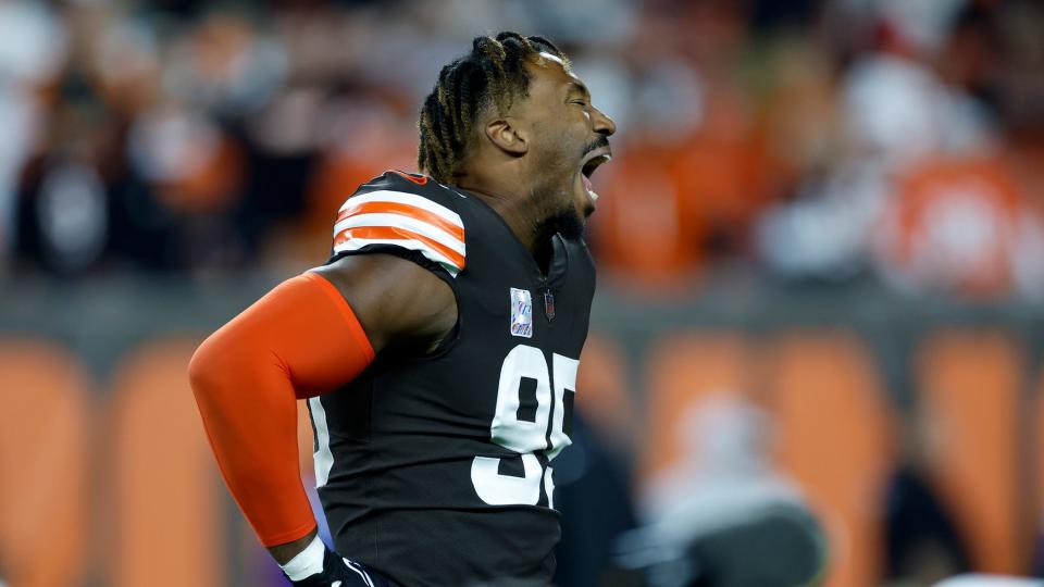 Browns defensive end Myles Garrett warms up before a game against the Cincinnati Bengals in Cleveland, Monday, Oct. 31, 2022.