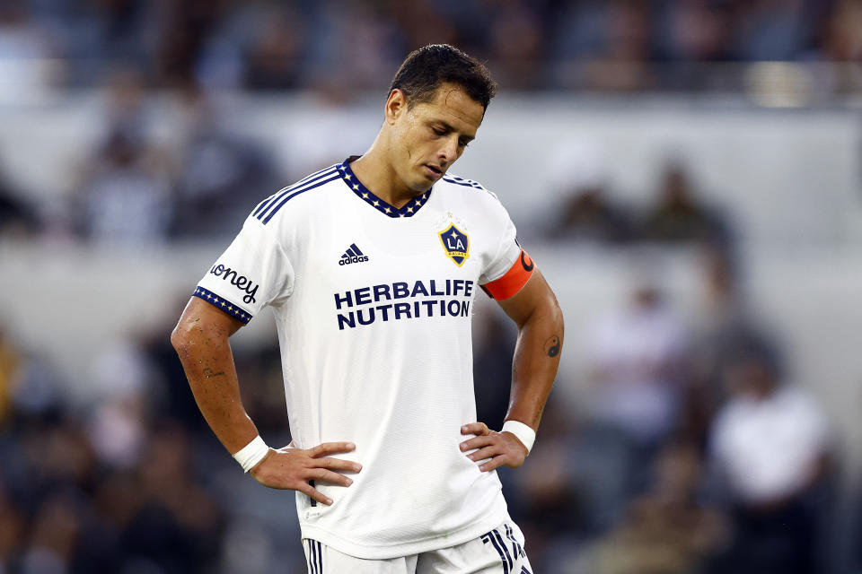 LOS ANGELES, CALIFORNIA - JULY 08: Javier Hernández #14 of Los Angeles Galaxy during play against the Los Angeles FC in the first half at Banc of California Stadium on July 08, 2022 in Los Angeles, California. (Photo by Ronald Martinez/Getty Images)