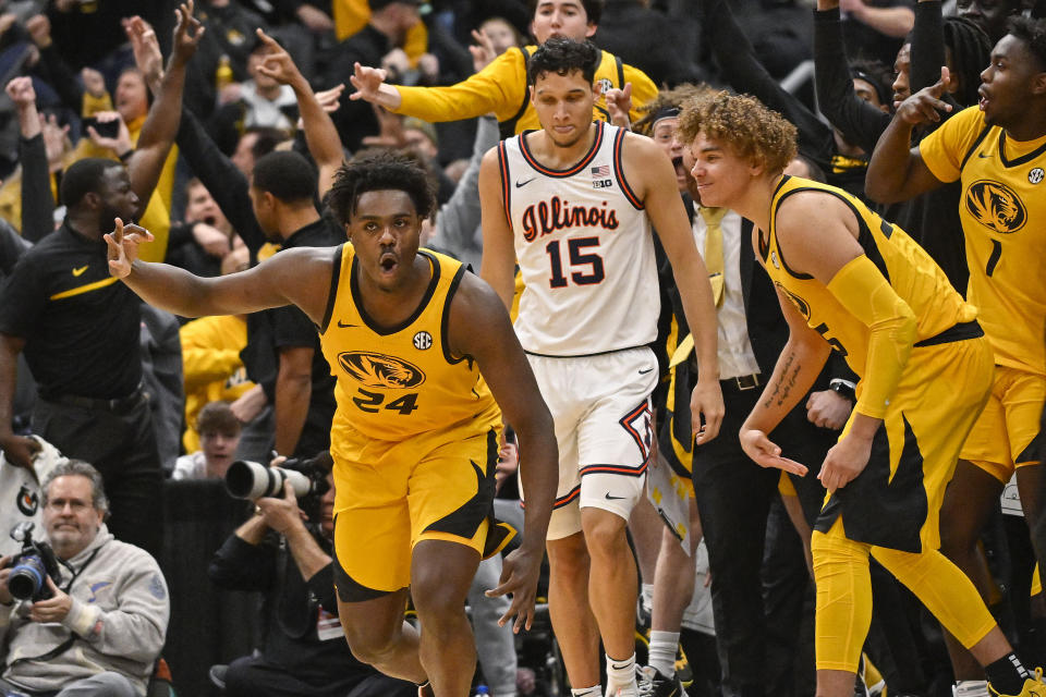 Missouri Tigers guard Kobe Brown