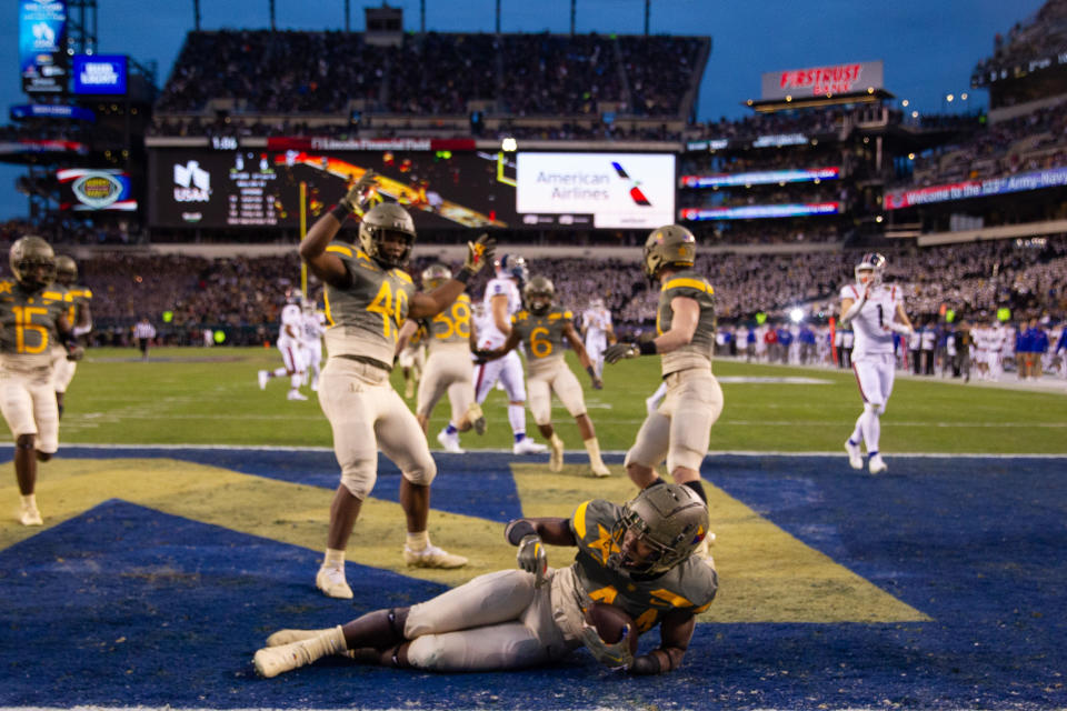 PHILADELPHIA, PA - DECEMBER 10: Jabril Williams #44 of the Army Black Knights recovers a blocked punt for a touchdown at Lincoln Financial Field on December 10, 2022 in Philadelphia, Pennsylvania. (Photo by Edward Diller/Getty Images)