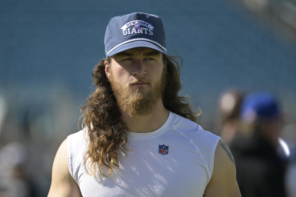 New York Giants punter Jamie Gillan (6) warms up an NFL football game against the Jacksonville Jaguars Sunday, Oct. 23, 2022, in Jacksonville, Fla. (AP Photo/Phelan M. Ebenhack)