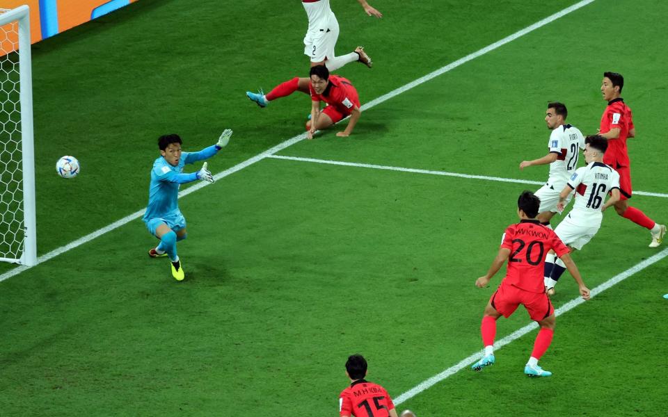 Ricardo Horta of Portugal (3R) scores the 1-0 during the FIFA World Cup 2022 - SHUTTERSTOCK