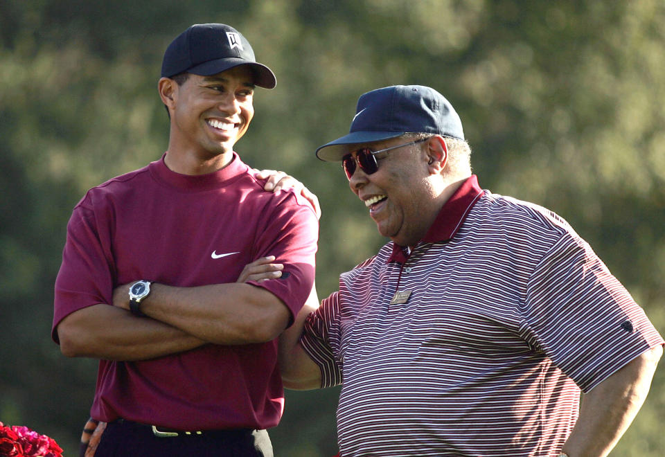 Tiger and Earl Woods in 2004. (Doug Benc/Getty Images)