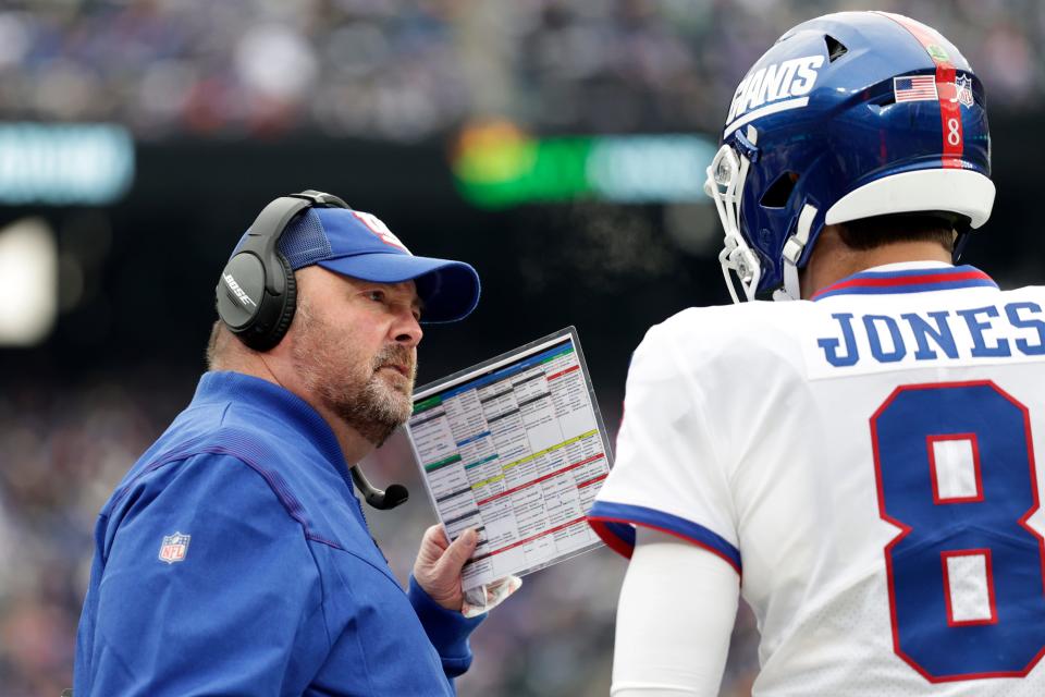 Longtime NFL coach Freddie Kitchens is joining the staff at USC.