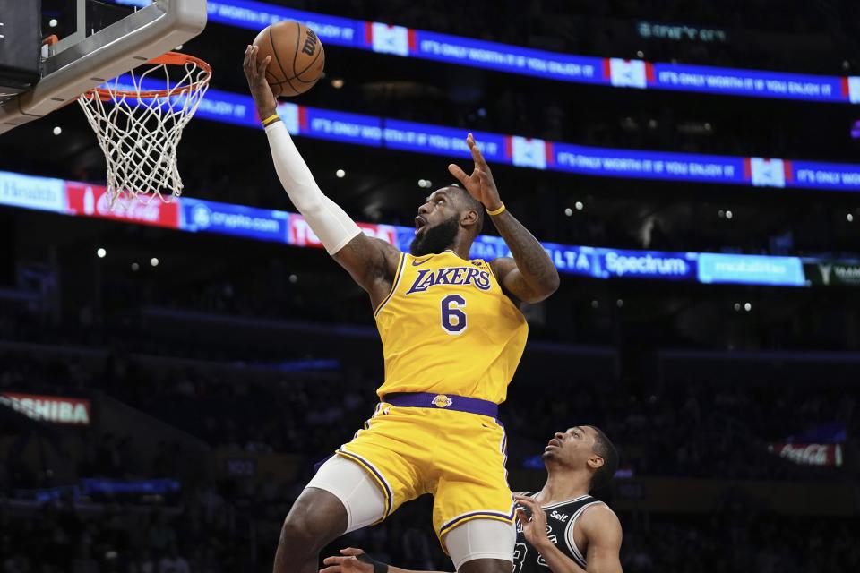 Los Angeles Lakers forward LeBron James