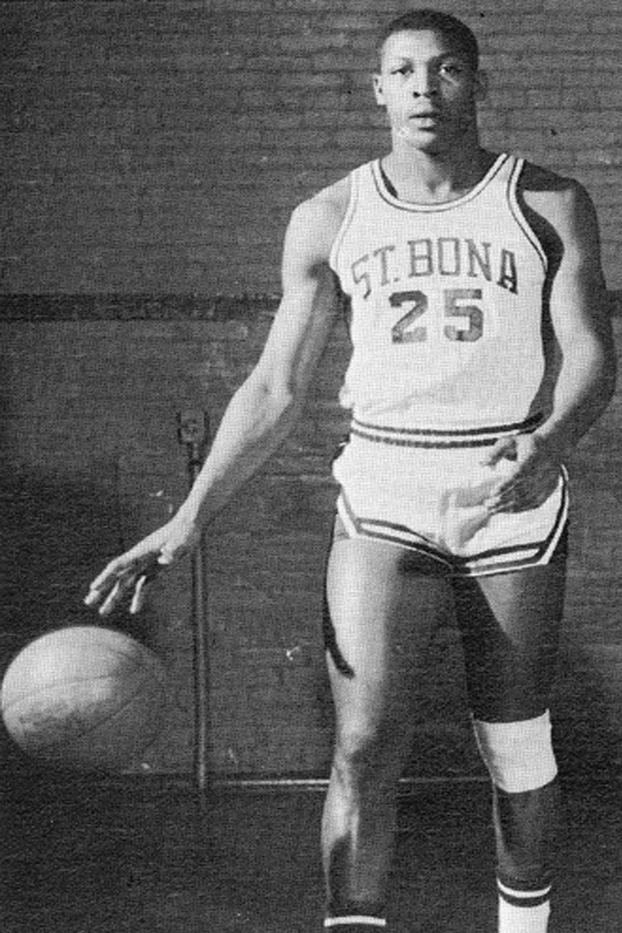 George Carter graduated from St. Bonaventure in 1967. His college basketball program called him one of the program's &quot;best-ever men's players&quot; when he died in November.