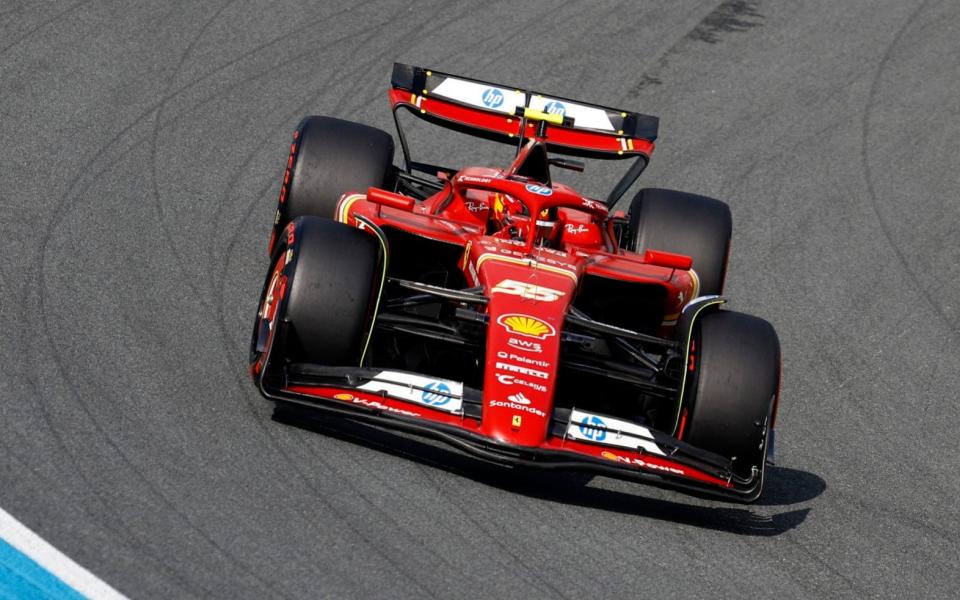 Dutch Grand Prix - Circuit Zandvoort, Zandvoort, Netherlands - August 24, 2024 Ferrari's Carlos Sainz Jr. during qualifying