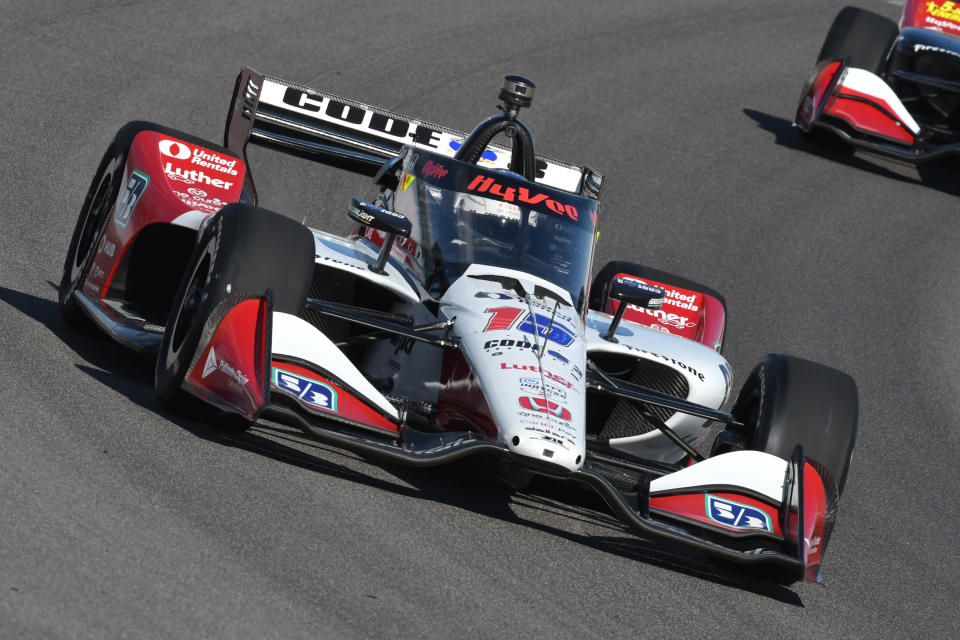 MADISON, IL - AUGUST 17: Graham Rahal (15) driving for Rahal Letterman Lanigan Racing races in the NTT IndyCar Series Bommarito Automotive Group 500, Saturday, August 17, 2024, at World Wide Technology Raceway in Madison, Illinois. (Photo by David Allio/Icon Sportswire via Getty Images)