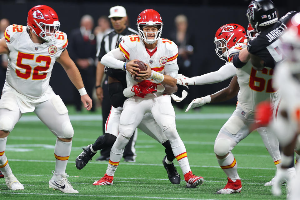 ATLANTA, GEORGIA - SEPTEMBER 22: Patrick Mahomes #15 of the Kansas City Chiefs is pressured by Arnold Ebiketie #17 of the Atlanta Falcons during the second quarter at Mercedes-Benz Stadium on September 22, 2024 in Atlanta, Georgia. (Photo by Kevin C. Cox/Getty Images)