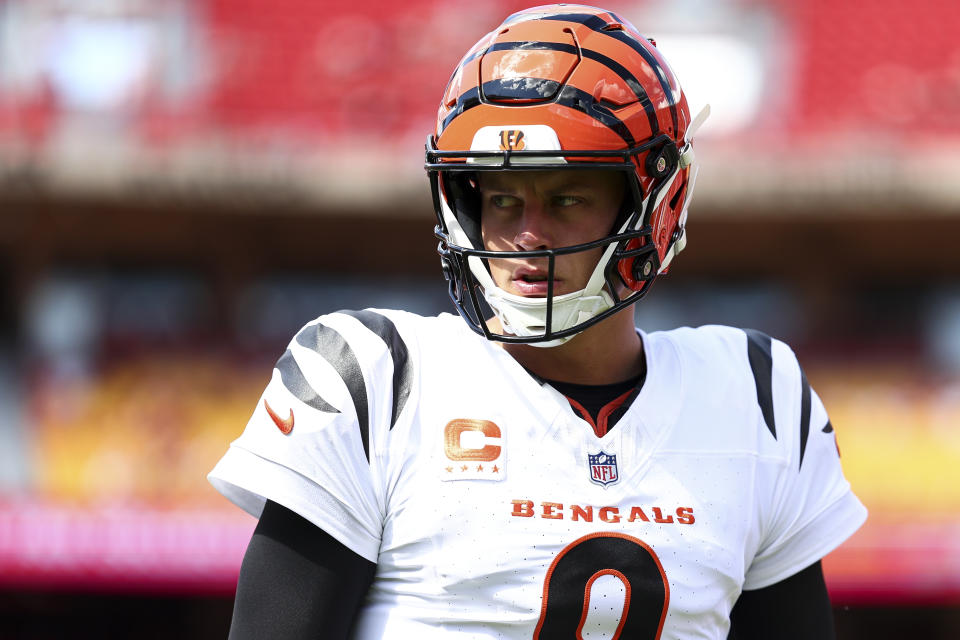 KANSAS CITY, MO - SEPTEMBER 15: Joe Burrow #9 of the Cincinnati Bengals warms up prior to an NFL football game against the Kansas City Chiefs at GEHA Field at Arrowhead Stadium on September 15, 2024 in Kansas City, Missouri. (Photo by Kevin Sabitus/Getty Images)