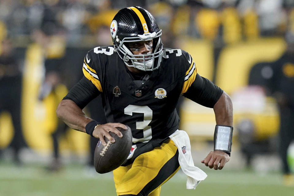 Pittsburgh Steelers quarterback Russell Wilson had a big night in a win over the Jets. (AP Photo/Matt Freed)