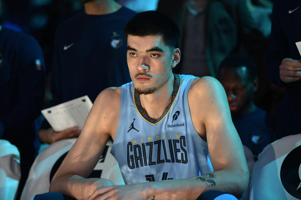 Memphis Grizzlies center Zach Edey waits to be introduced before an NBA basketball game against the Chicago Bulls Monday, Oct. 28, 2024, in Memphis, Tenn. (AP Photo/Brandon Dill)