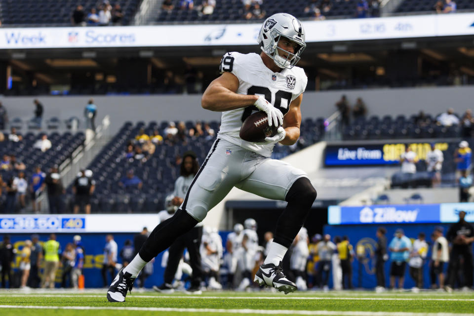 Brock Bowers #89 of the Las Vegas Raiders runs after the catch before a game against the Los Angeles Rams at SoFi Stadium on October 20, 2024 in Inglewood, California. (Photo by Ric Tapia/Getty Images)