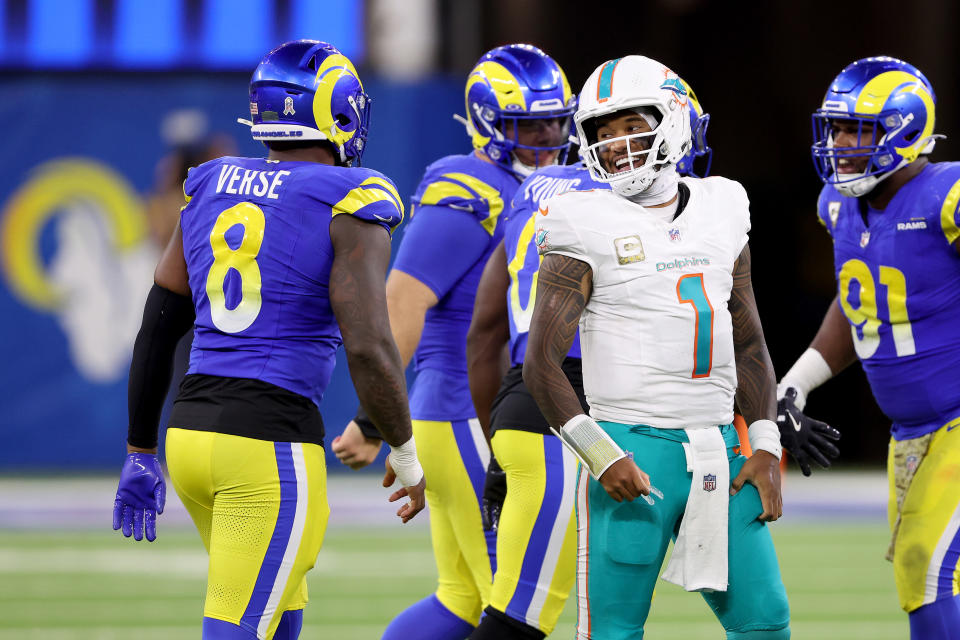 INGLEWOOD, CALIFORNIA - NOVEMBER 11: Tua Tagovailoa #1 of the Miami Dolphins reacts against the Los Angeles Rams during the fourth quarter in the game at SoFi Stadium on November 11, 2024 in Inglewood, California. (Photo by Sean M. Haffey/Getty Images)