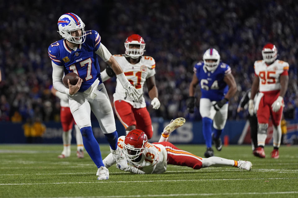 Josh Allen and the Bills changed the outlook of the race for the AFC's No. 1 seed by beating the Chiefs. (AP Photo/Julia Demaree Nikhinson)