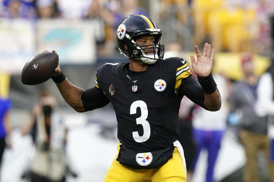 Pittsburgh Steelers quarterback Russell Wilson (3) throws a pass against the Buffalo Bills.