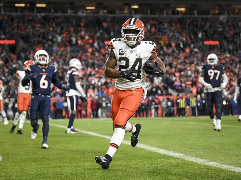 Nick Chubb (24) of the Cleveland Browns 