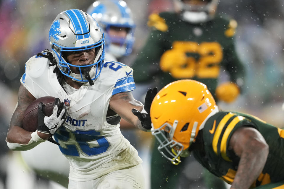 Jahmyr Gibbs and the Detroit Lions beat the Green Bay Packers in the first meeting between the teams this season. (Photo by Patrick McDermott/Getty Images)