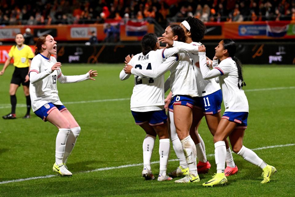 DEN HAAG - Lynn Williams of USA celebrates the 2-1 during the friendly Interland match between the Netherlands (v) and USA (v) at Bingoal Stadium on December 3, 2024 in The Hague, Netherlands. ANP | Hollandse Hoogte | GERRIT VAN KEULEN (Photo by ANP via Getty Images)