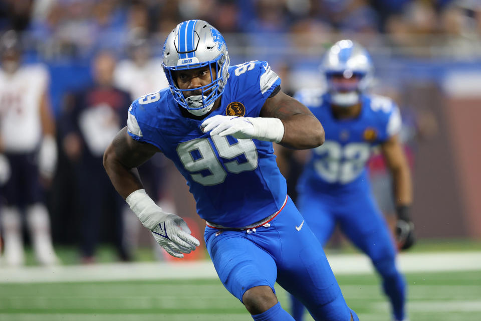 DETROIT, MICHIGAN - NOVEMBER 28: Za'Darius Smith #99 of the Detroit Lions plays against the Chicago Bears at Ford Field on November 28, 2024 in Detroit, Michigan. (Photo by Gregory Shamus/Getty Images)