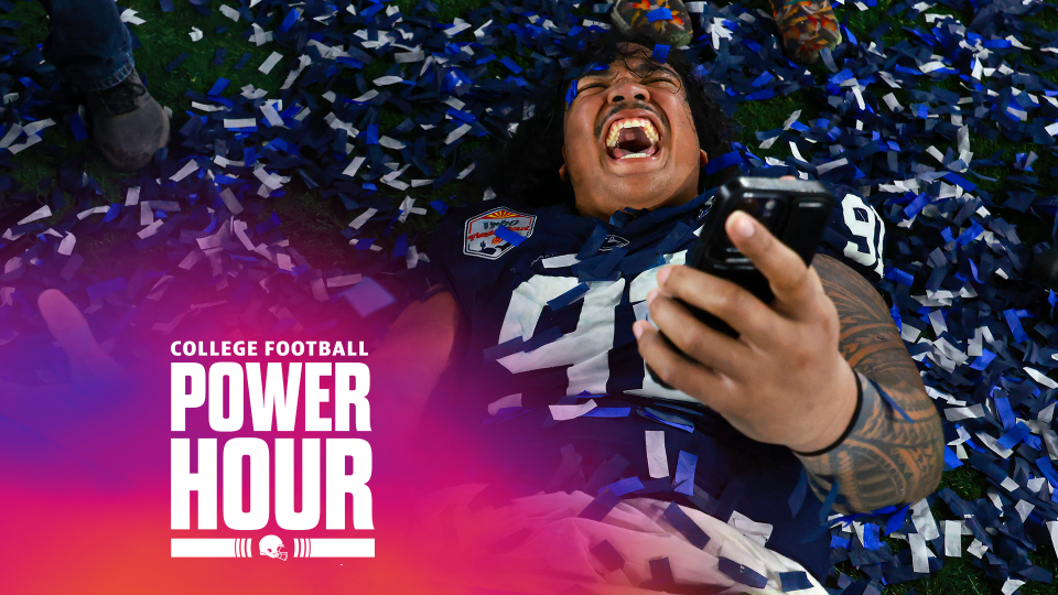 Dvon J-Thomas #91 of the Penn State Nittany Lions celebrates following the 2024 Vrbo Fiesta Bowl against the Boise State Broncos at State Farm Stadium on December 31, 2024 in Glendale, Arizona. Penn State defeated Boise State 31-14. (Photo by Christian Petersen/Getty Images)