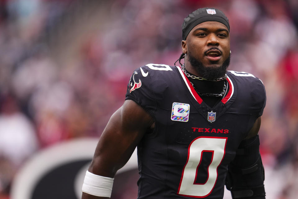 HOUSTON, TX - Linebacker Azeez Al-Shaair will be back for the Houston Texans in Week 18 following his three-game suspension for a hit that concussed Trevor Lawrence of the Jacksonville Jaguars on Dec. 1. (Photo by Cooper Neill/Getty Images)